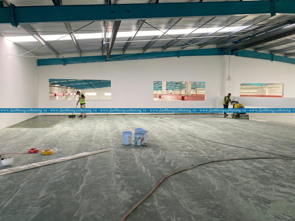 Quy trình sử dụng phụ gia đánh bóng sàn hiệu quả